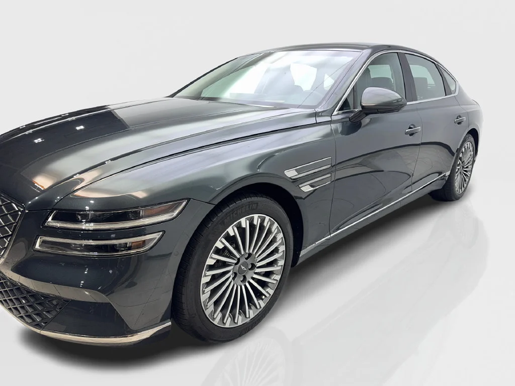 Used 2023 Green Genesis Base image 12