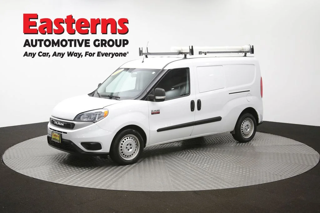 Used 2022 White Ram Base image 56