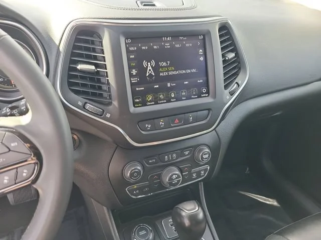 Used 2023 White Jeep Altitude Lux image 30
