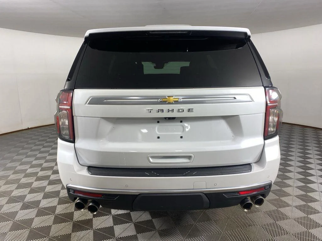 Used 2024 Iridescent Pearl Tricoat Chevrolet High Country image 6