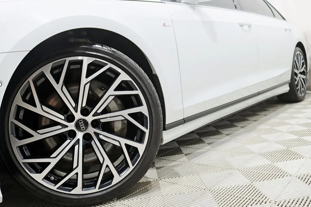 Used 2023 White Audi L 55 image 4