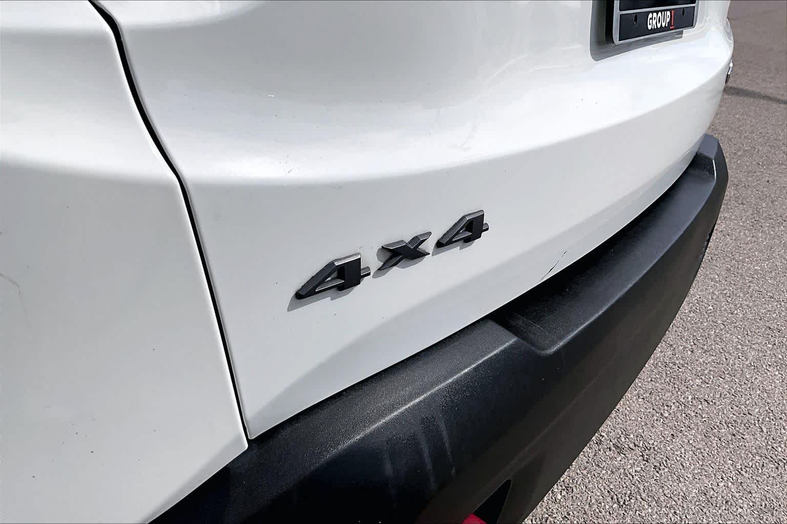 Used 2017 Alpine White Jeep Trailhawk image 30