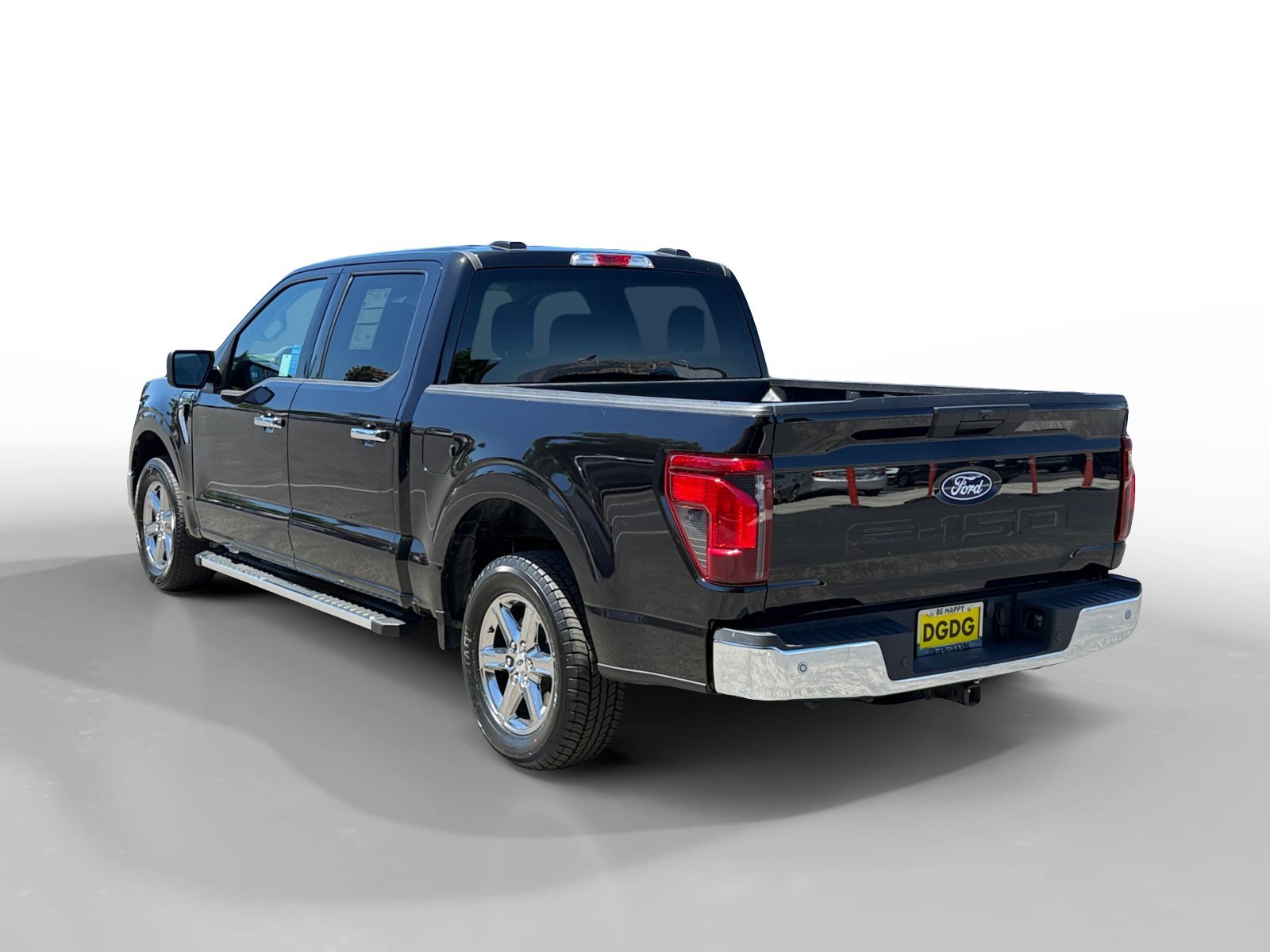 Used 2025 Black Metallic Ford XLT image 3