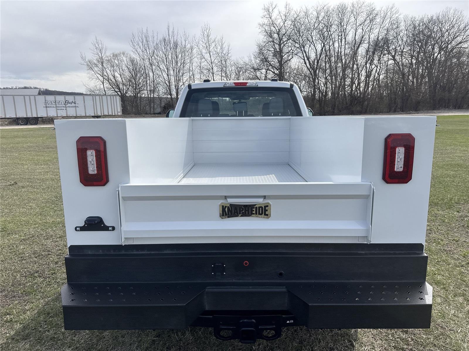 New 2026 Oxford White Ford F-350® XL image 26