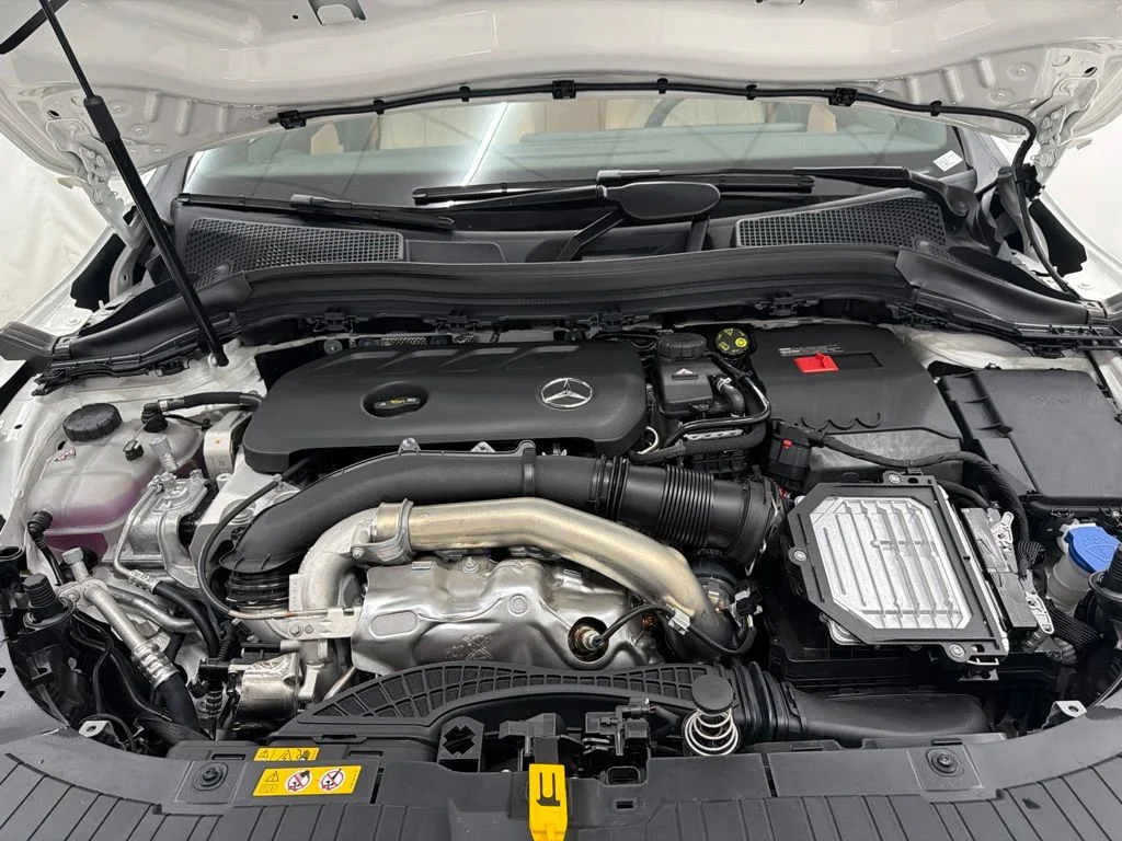 New 2026 White Mercedes-Benz GLA 250 image 30