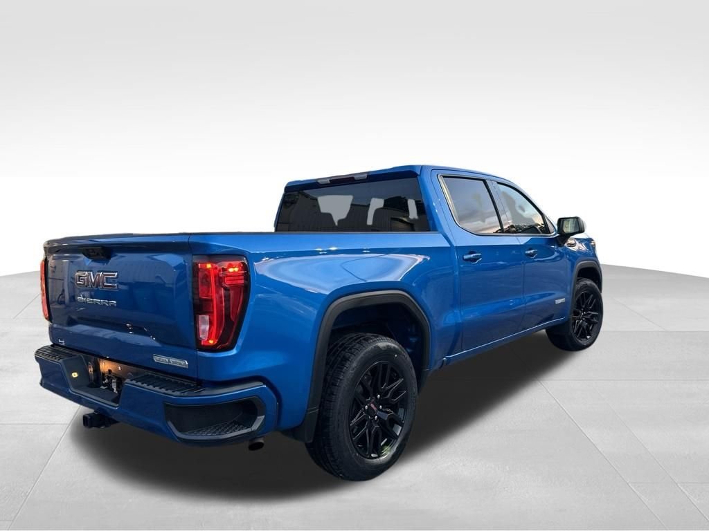 Used 2023 Blue GMC Elevation image 4