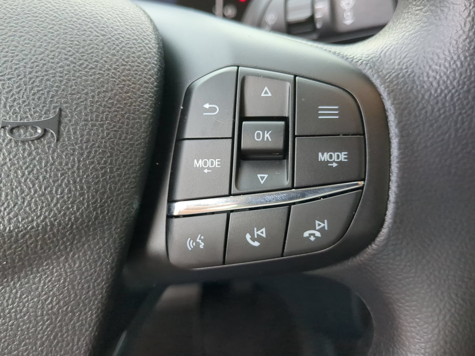 New 2026 Oxford White Ford XLT image 61