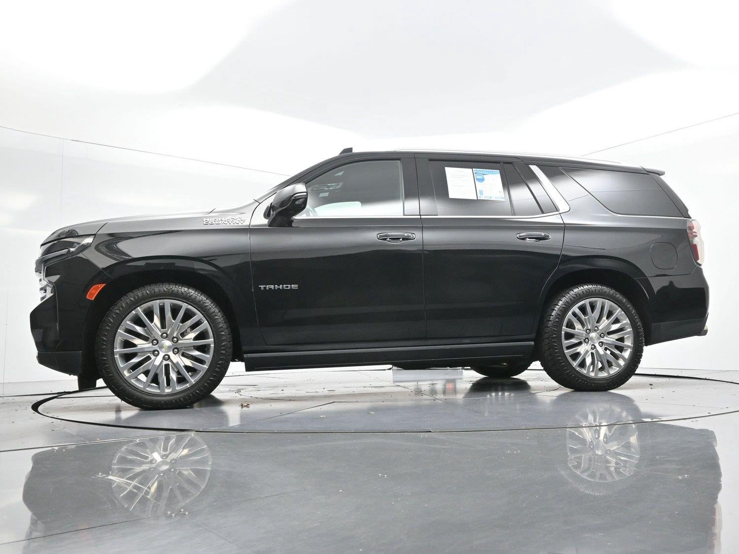 Used 2022 Black Chevrolet High Country image 51