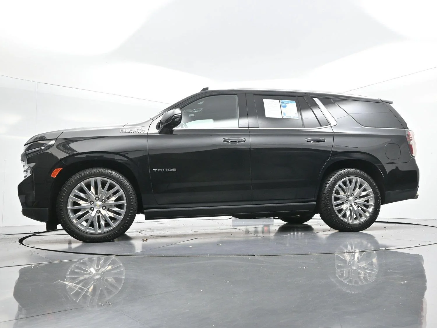 Used 2022 Black Chevrolet High Country image 51
