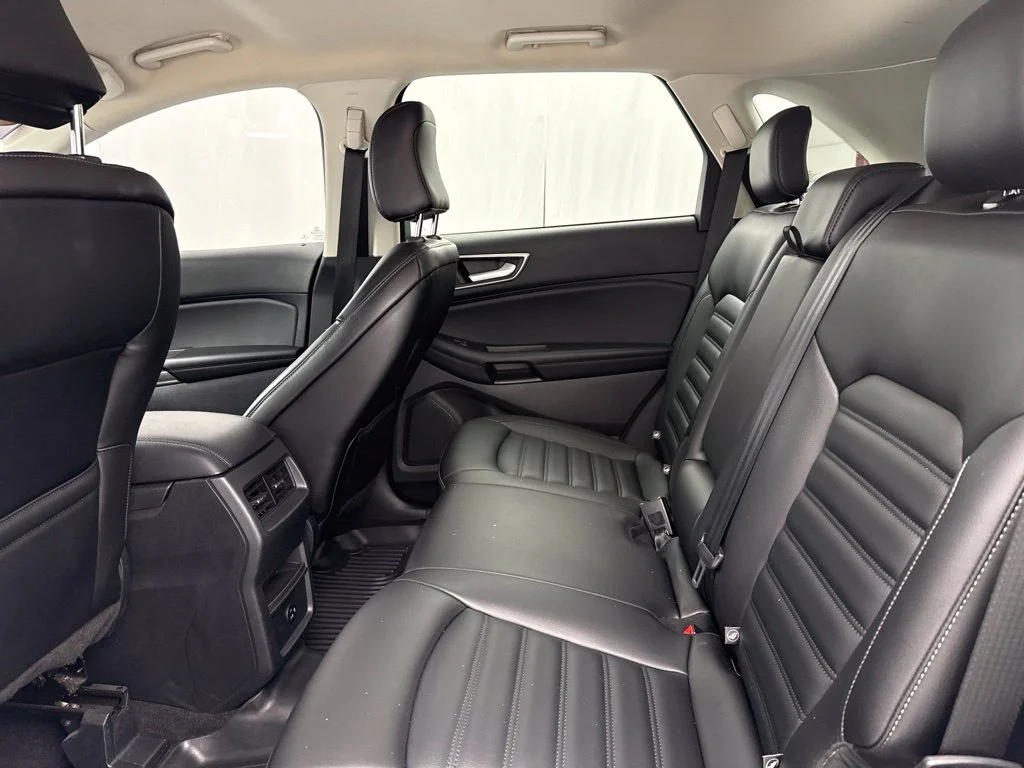 2022 Ford Edge SEL SUV Slide 14