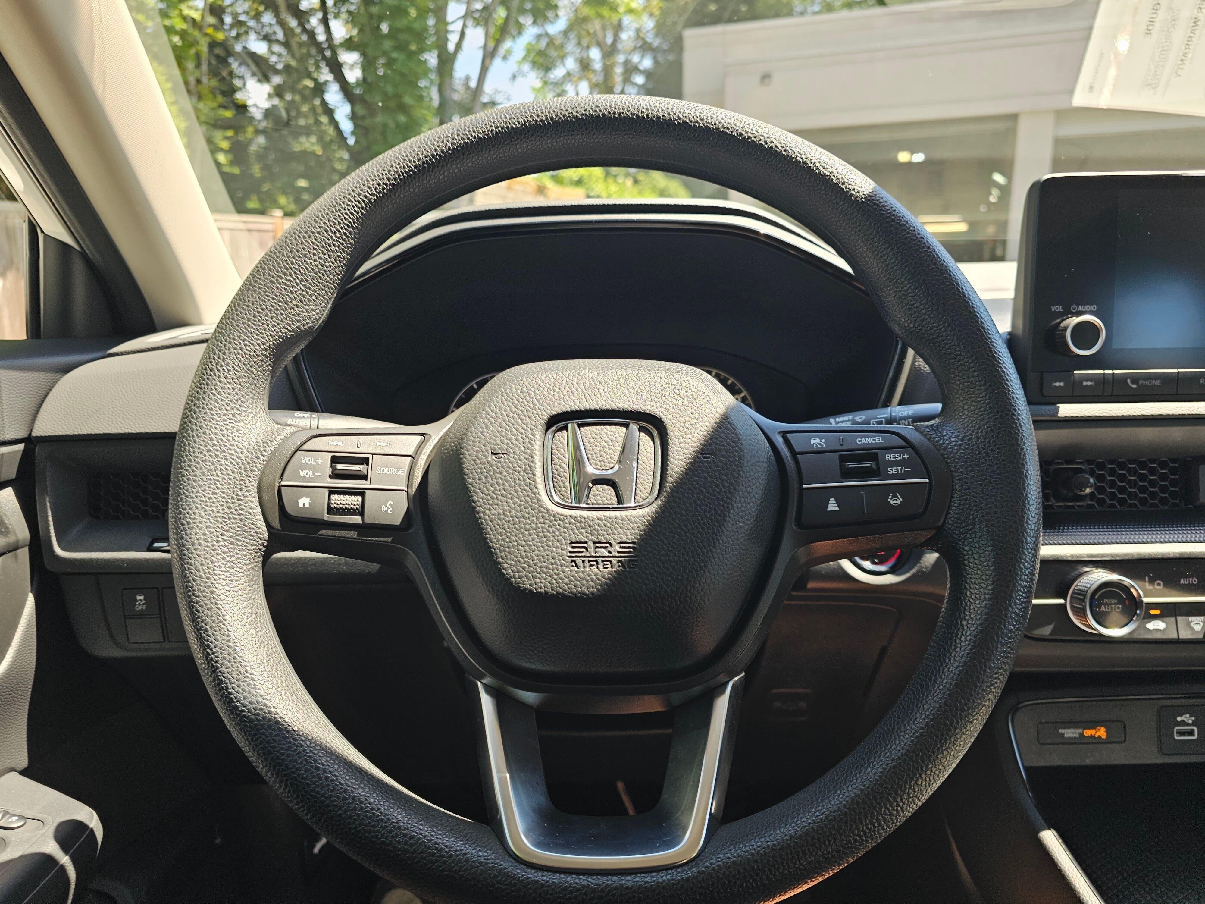 2024 Honda CR-V LX - Photo 25