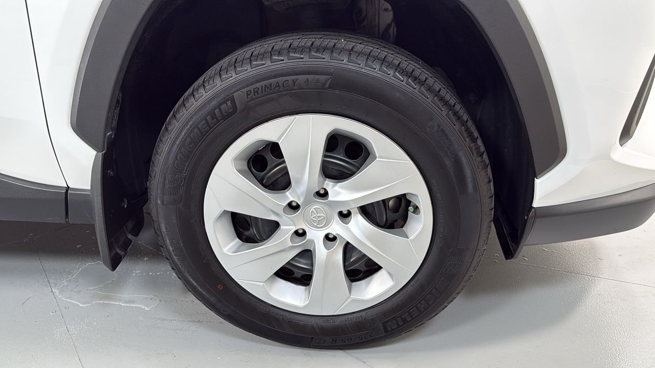 Certified Used 2025 White Toyota LE image 21
