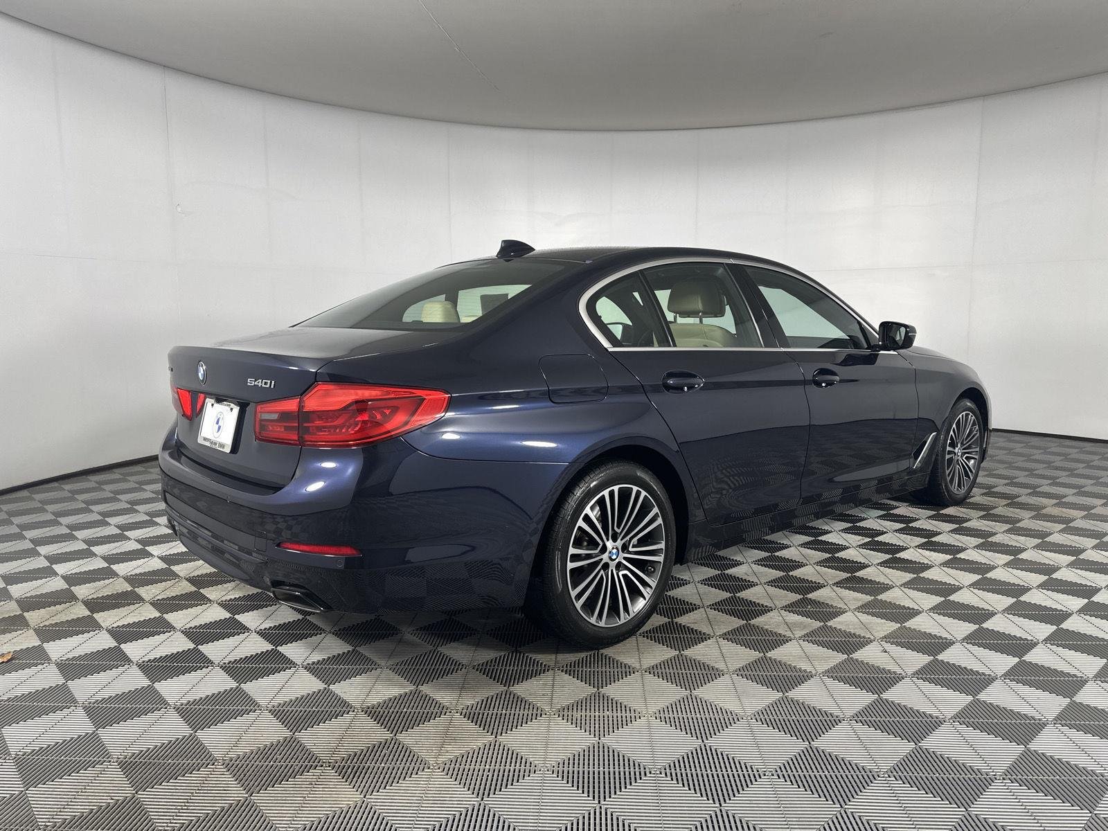 Used 2020 Imperial Blue Metallic BMW 540i xDrive image 26