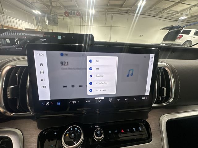 New 2027 White Ford Platinum image 16