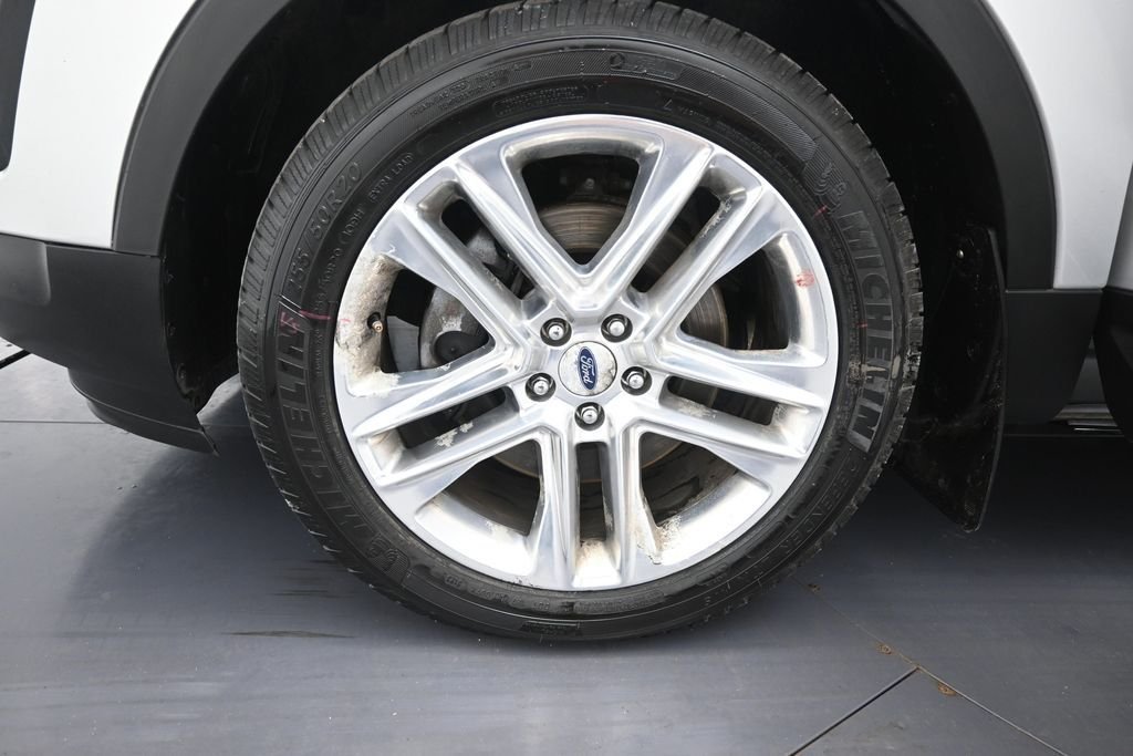 Used 2017 Ingot Silver Ford XLT image 33