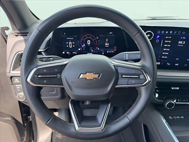 Used 2025 Black Chevrolet LT image 28