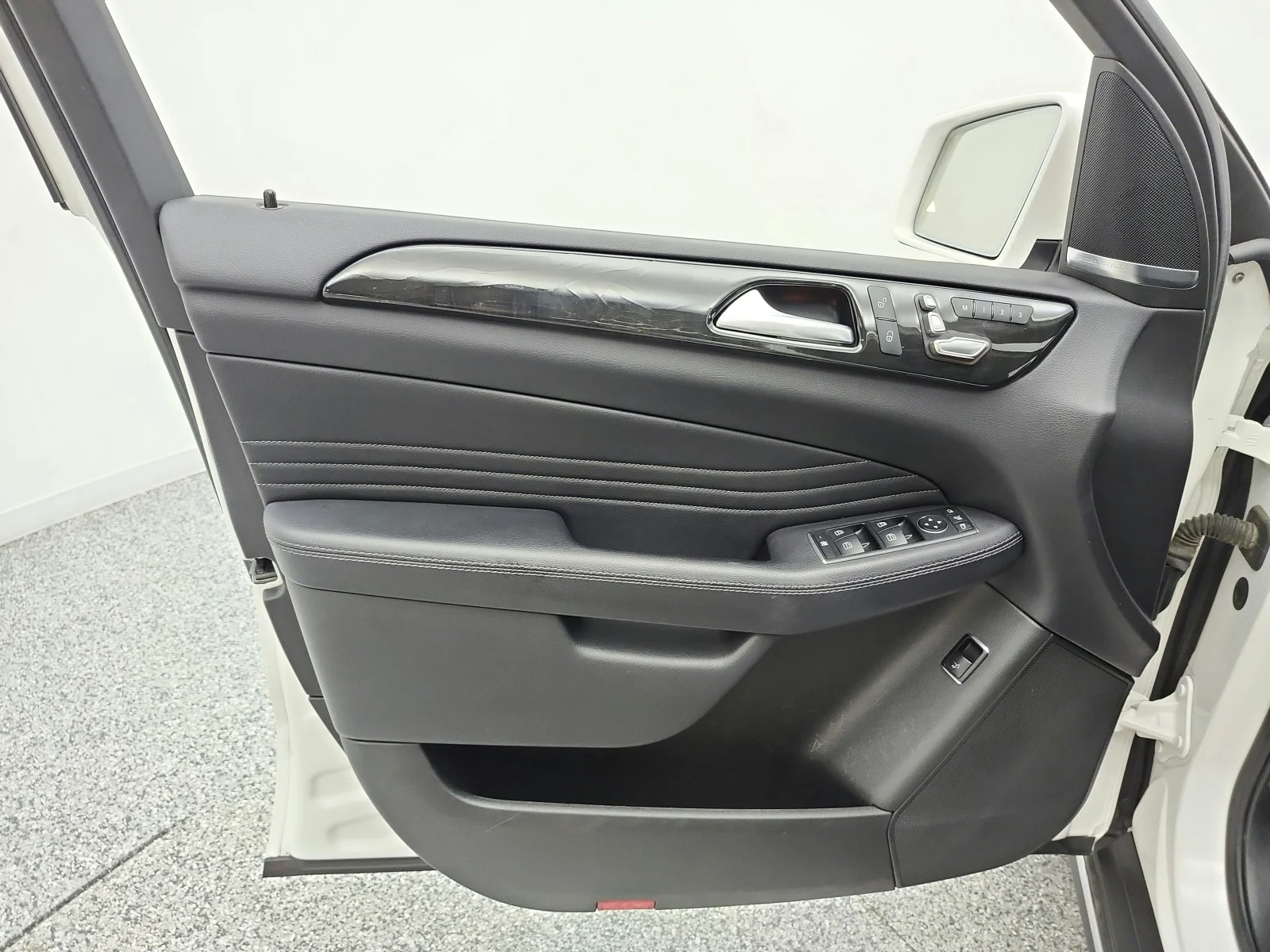 Used 2017 Polar White Mercedes-Benz GLE 350 SUV image 14