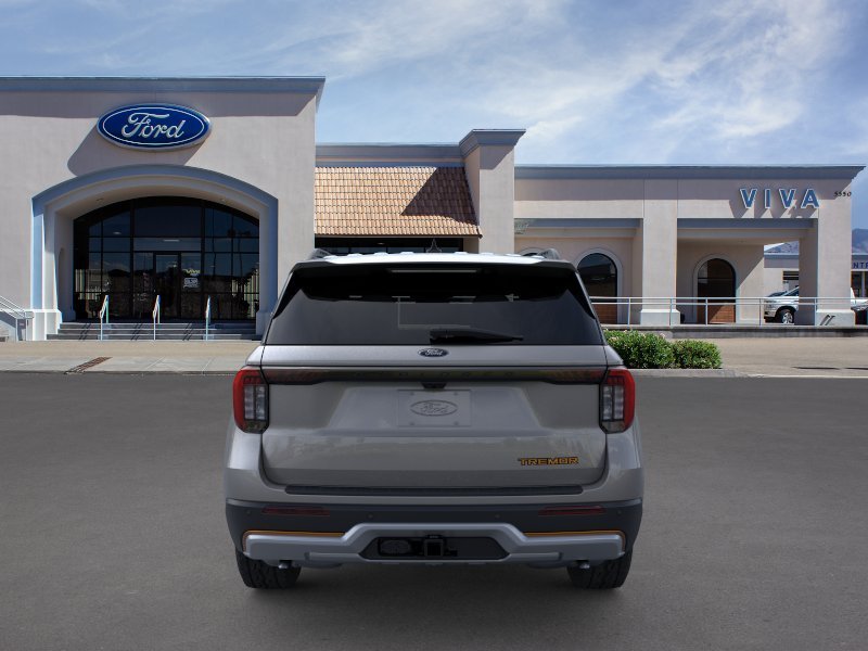 New 2026 Carbonized Gray Metallic Ford Tremor® image 5