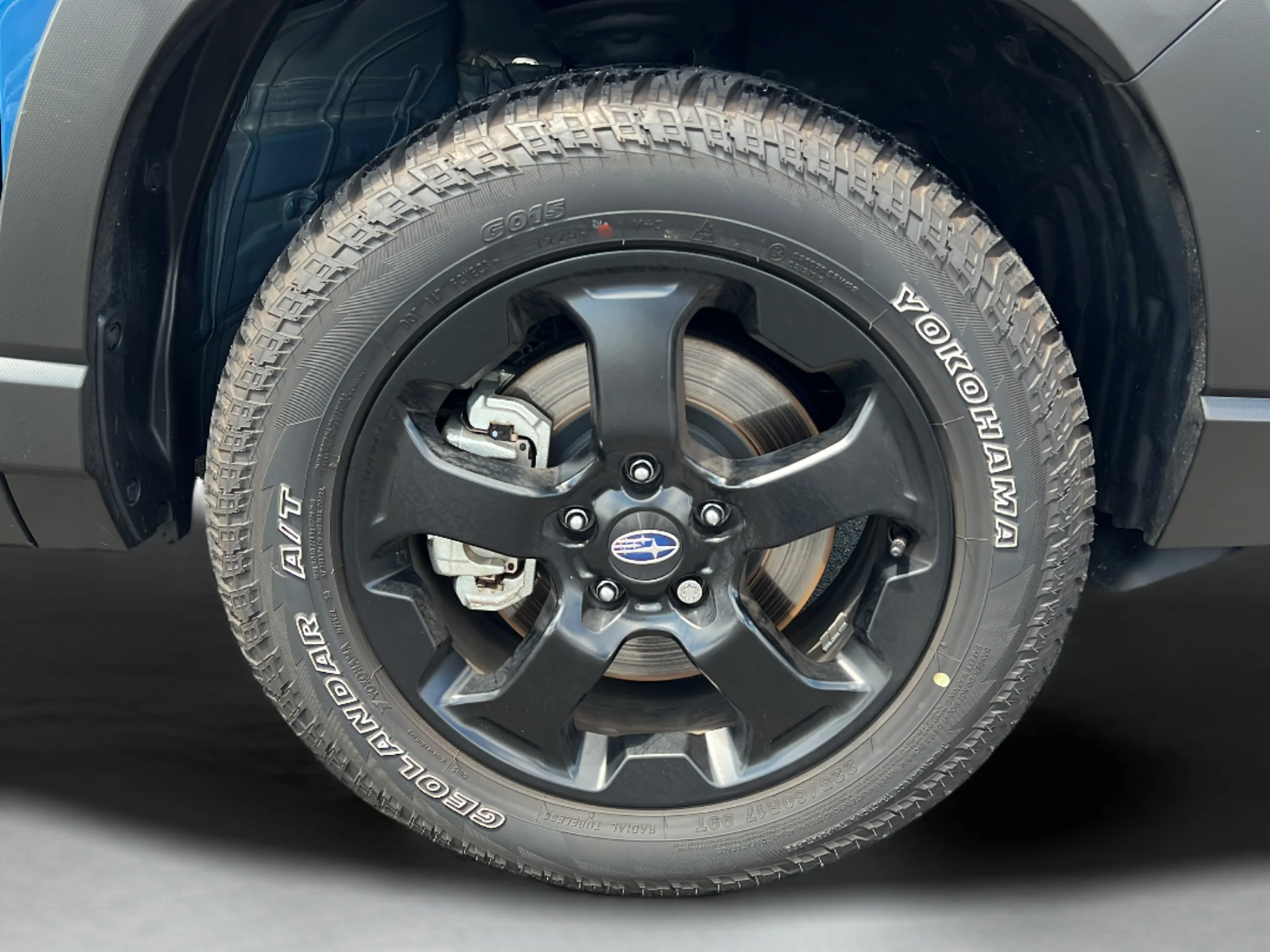 Used 2025 Geyser Blue Subaru Wilderness image 10