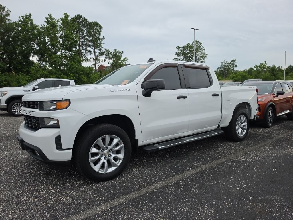 Used 2020 White Chevrolet Custom image 2