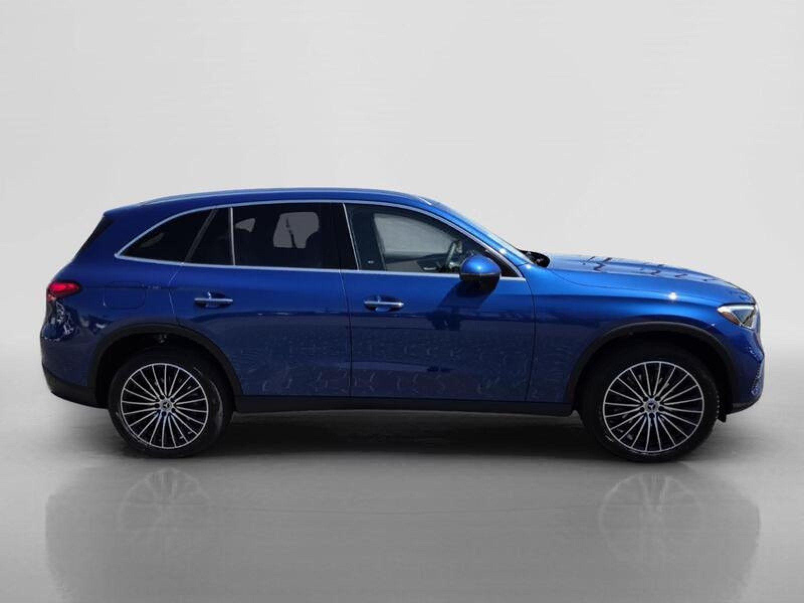 New 2026 Starling Blue Metallic Mercedes-Benz GLC 300 SUV image 6