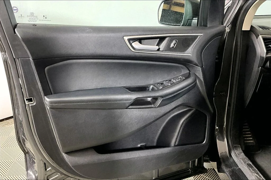 Certified Used 2020 Magnetic Ford SEL image 18