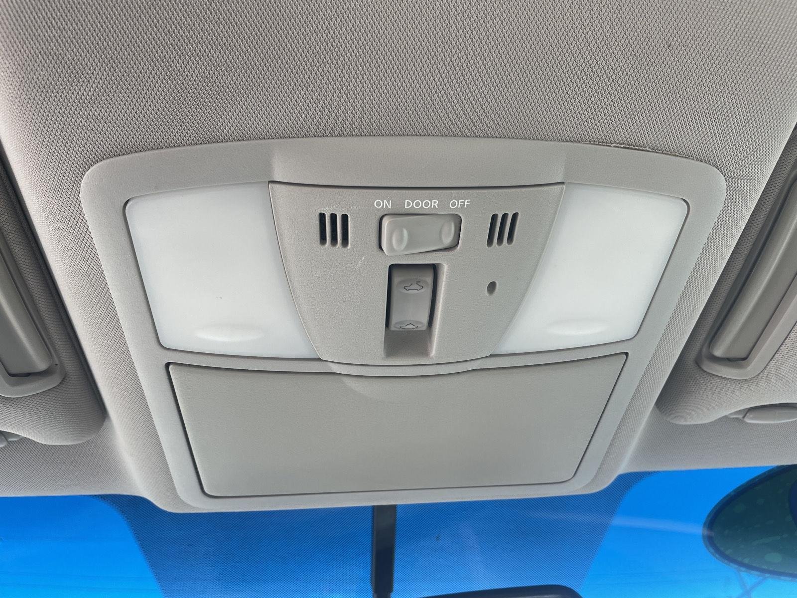 Used 2010 Sonoran Sand Metallic Nissan 2.5 SL image 22