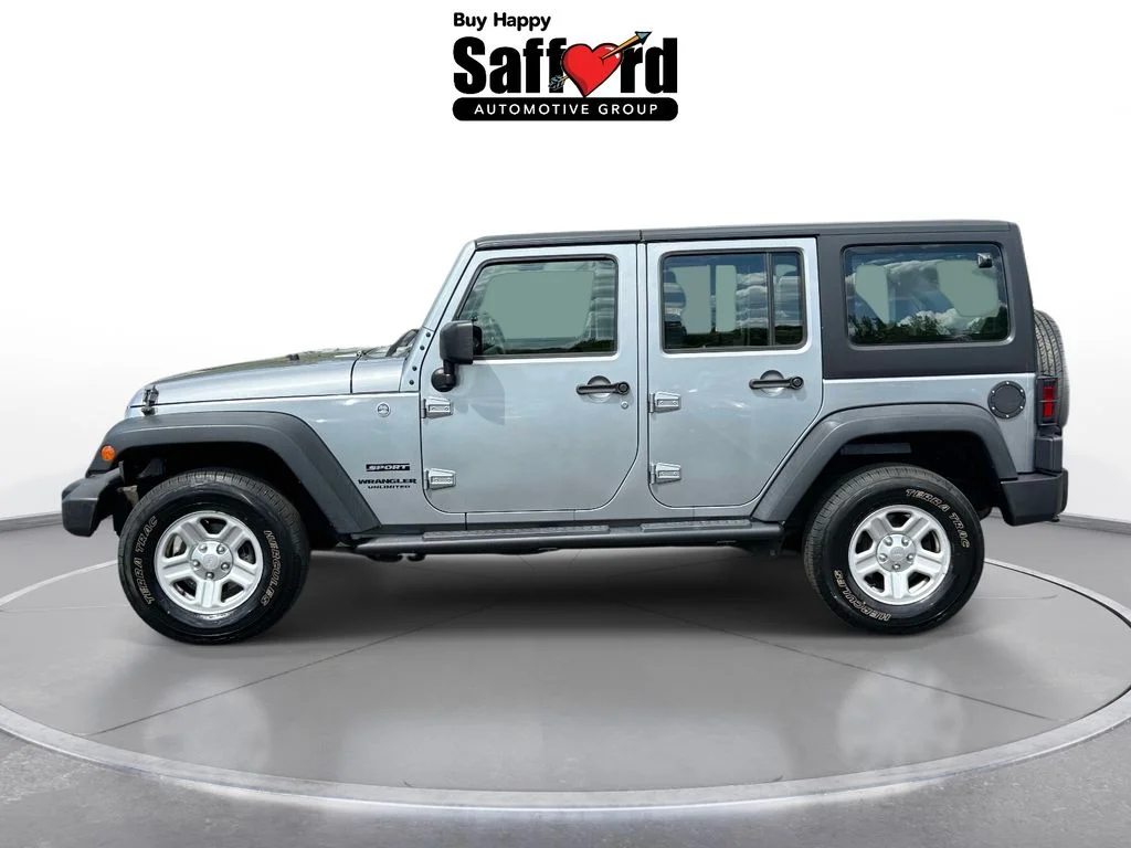 Used 2015 Silver Jeep Unlimited Sport image 5