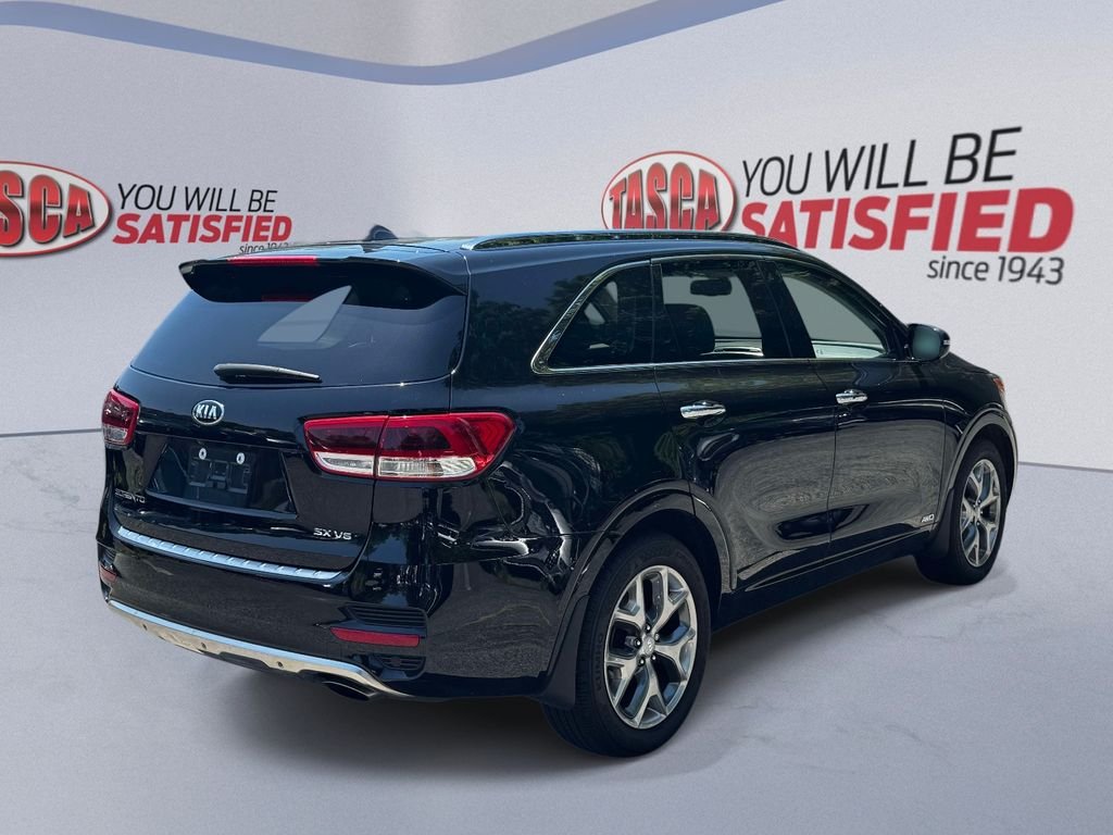 Used 2017 Black Kia SX image 6