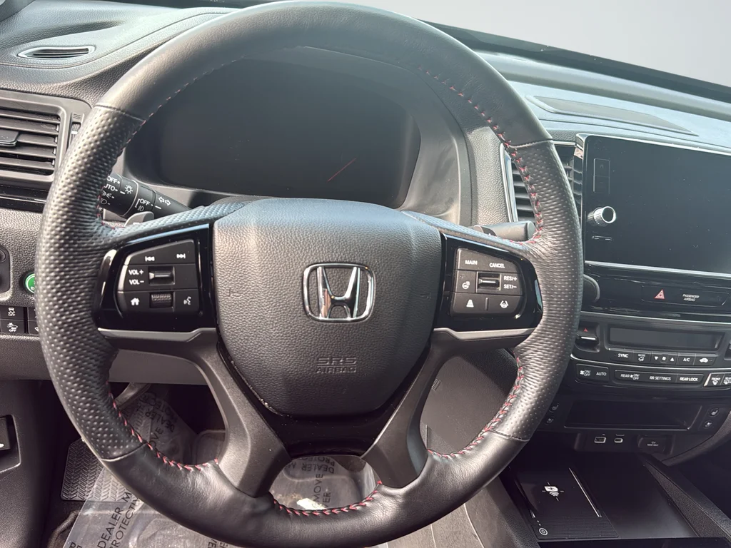 Used 2024  Honda Black Edition image 11