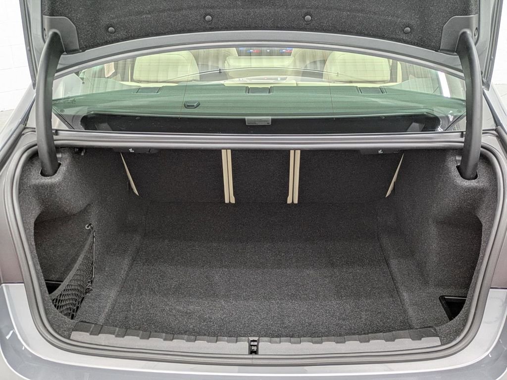 2023 BMW 3 Series 330i - Photo 20