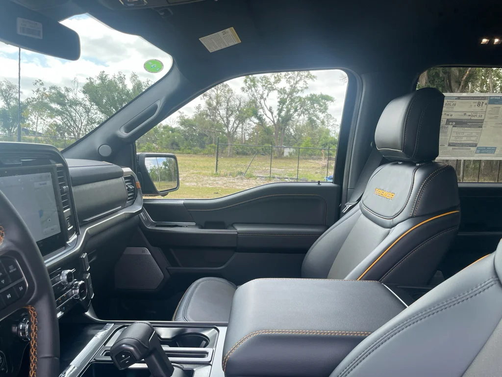 New 2026 Agate Black Metallic Ford Tremor® image 17