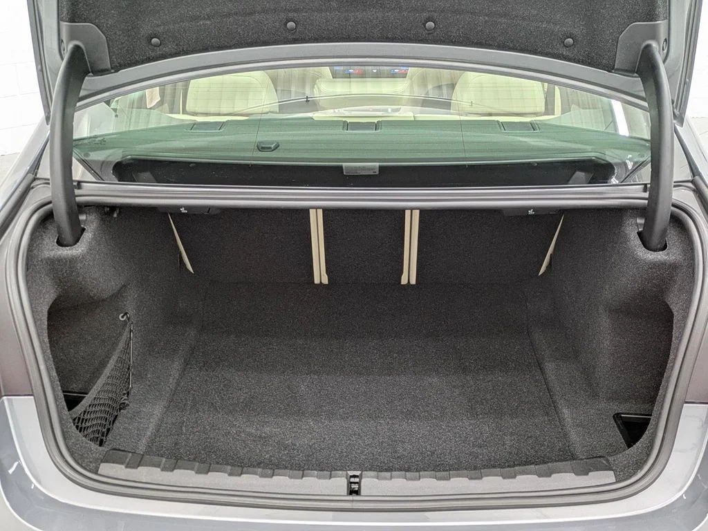 2023 BMW 3 Series 330i - Photo 20