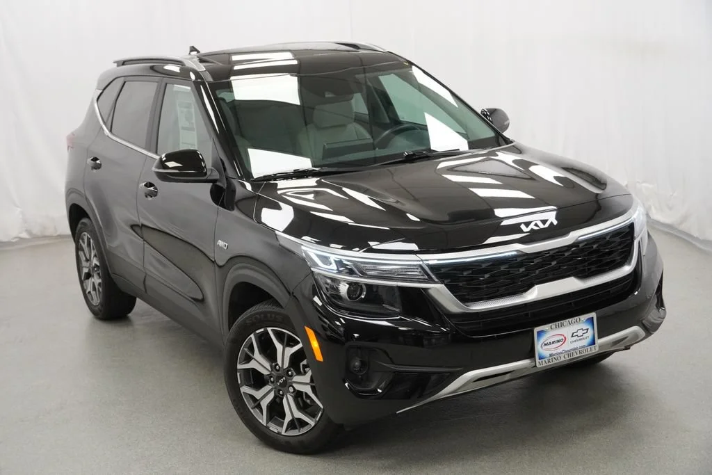 Used 2023 Black Kia EX image 36