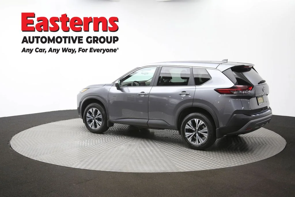 Used 2023 Gray Nissan SV image 63