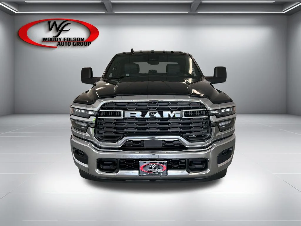 New 2027 Diamond Black Crystal Pearl-Coat Exterior Paint RAM Tradesman image 2