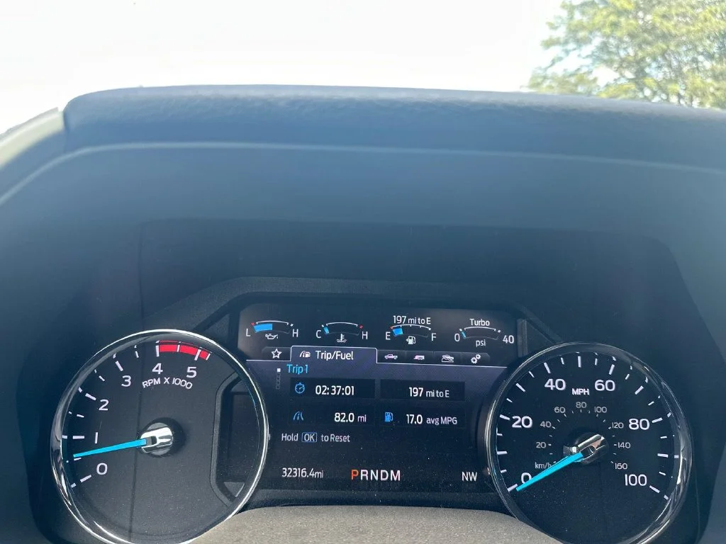 Used 2022 White Ford Lariat image 14