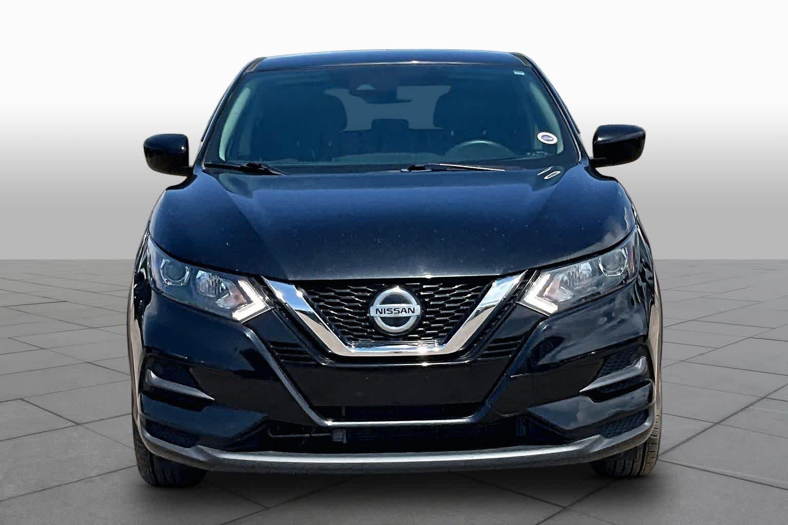 Used 2021 Magnetic Black Pearl Nissan S image 3