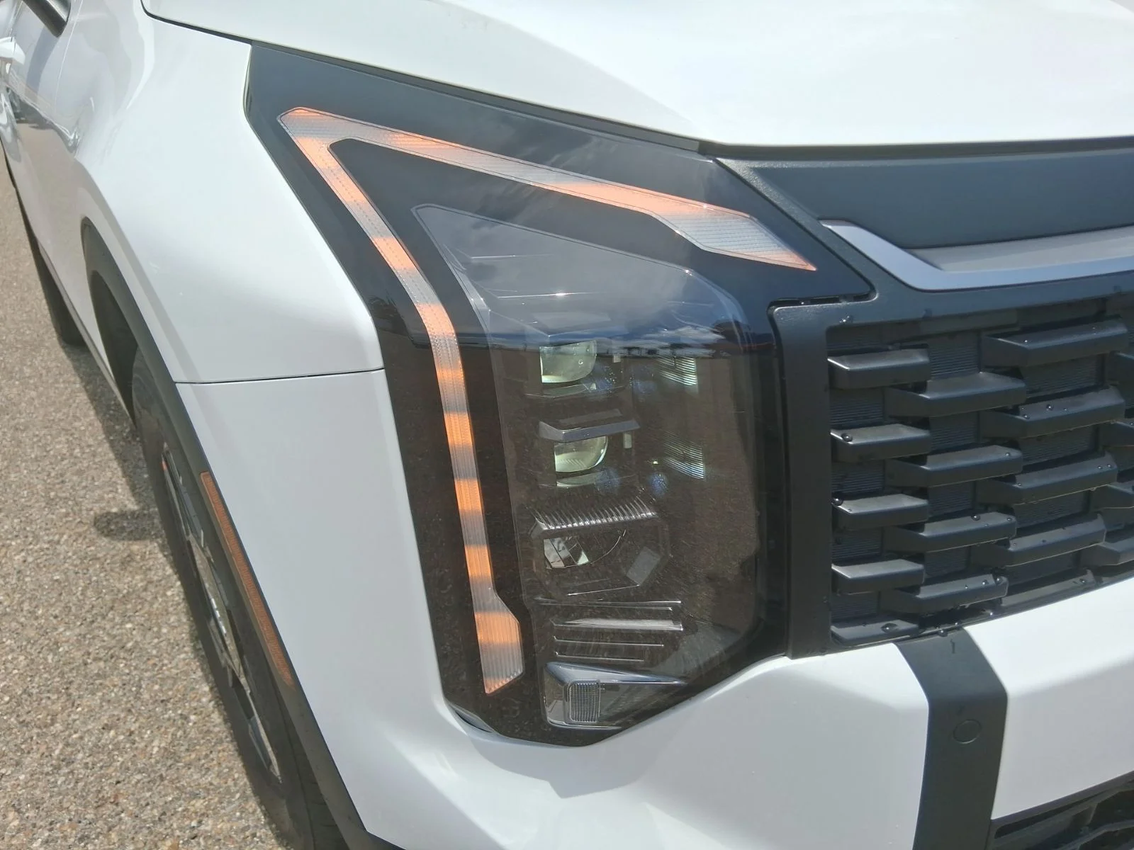 New 2026 White Kia LX image 8