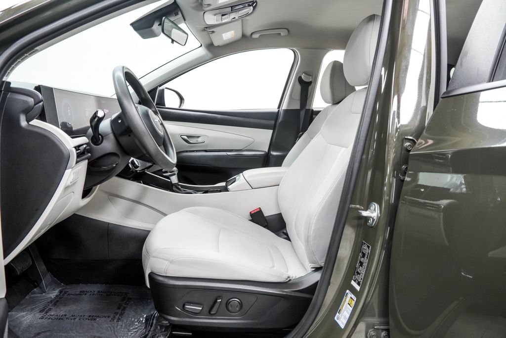 Used 2025 Green Hyundai SEL image 16