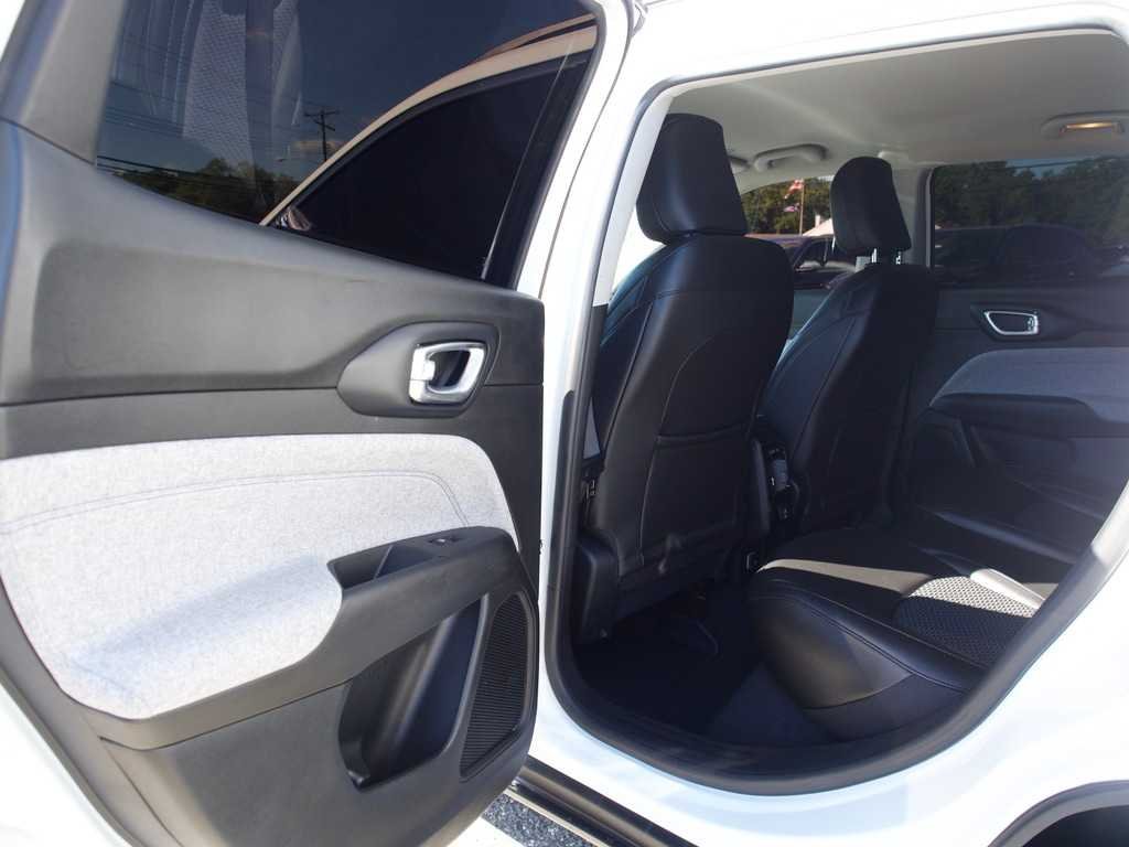 2022 Jeep Compass Latitude - Photo 19