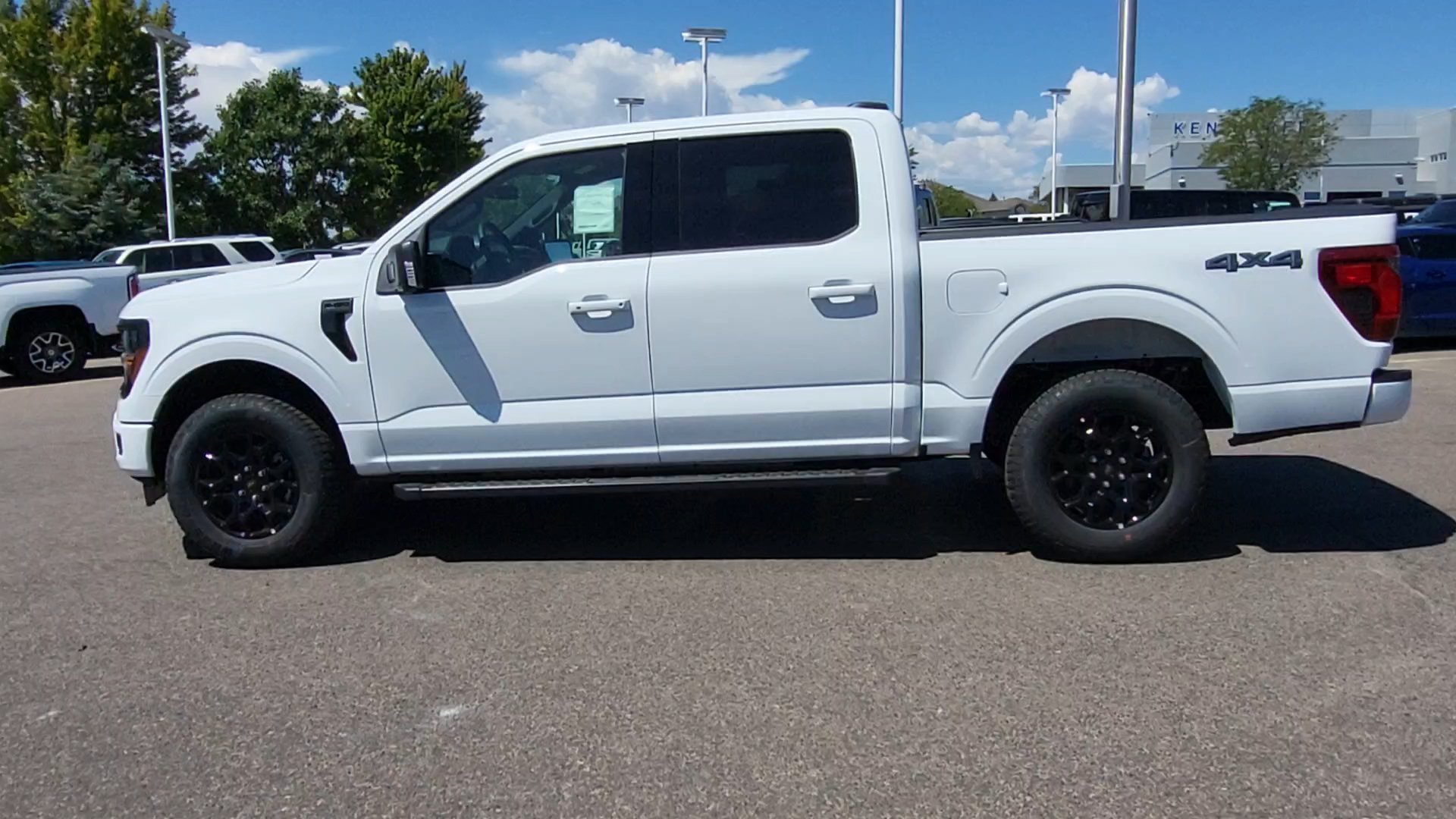 New 2026 Oxford White Ford XLT image 2