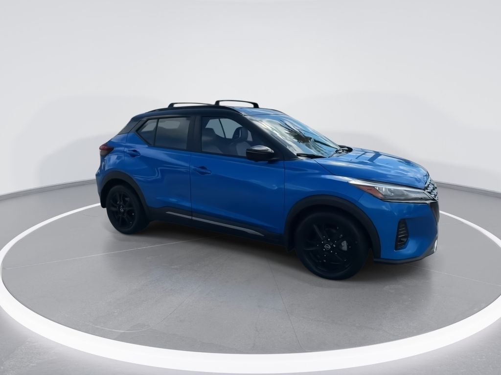 Used 2024 Blue Nissan SR image 3