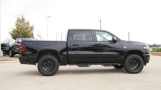 New 2026 Diamond Black Crystal Pearl-Coat Exterior Paint RAM LONE STAR image 10