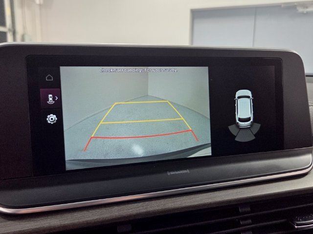 Used 2022 Black Kia EX image 23
