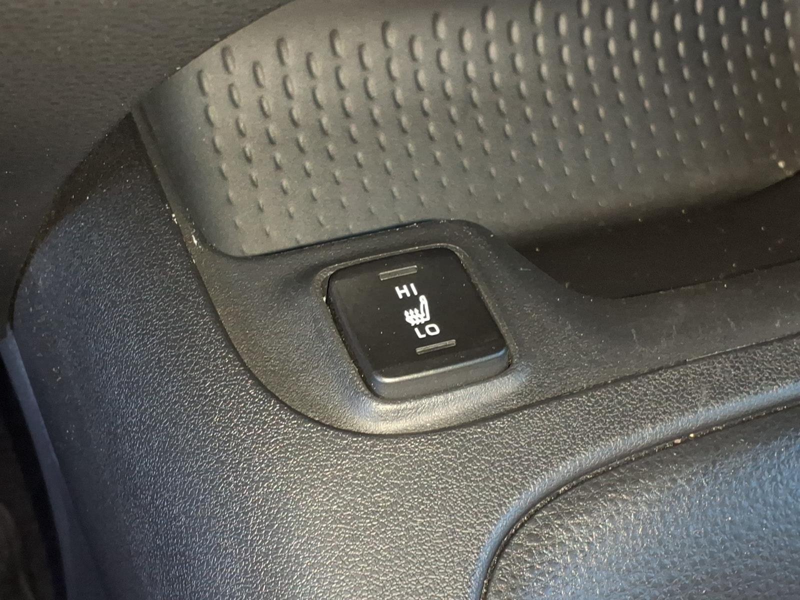 Used 2023 Ice Cap Toyota XSE image 5