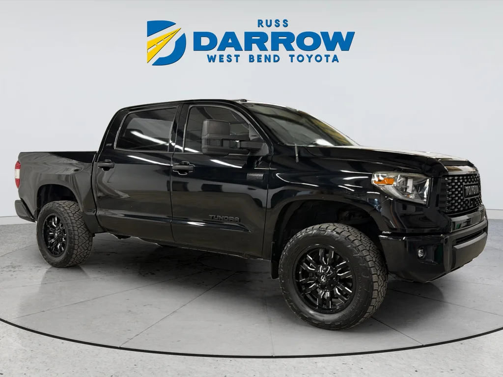 Used 2018 Black Toyota SR5 image 7