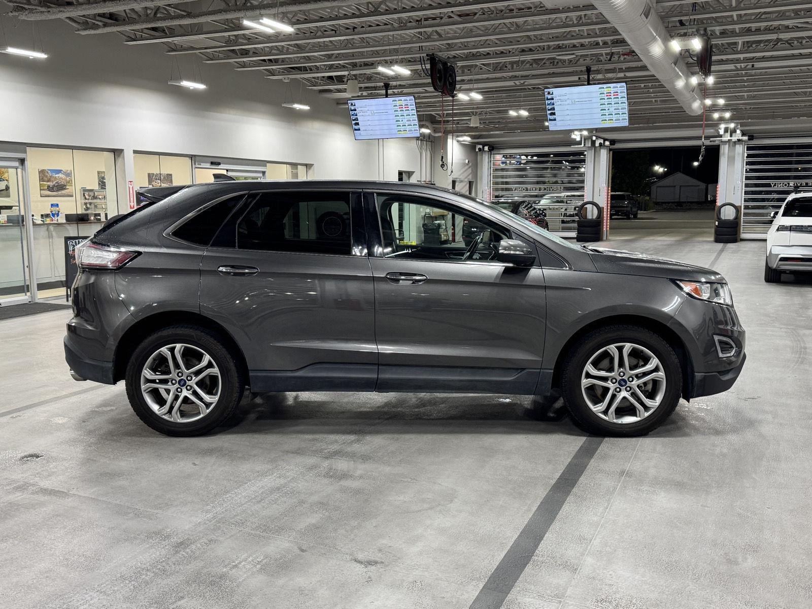 2017 Ford Edge Titanium - Photo 14