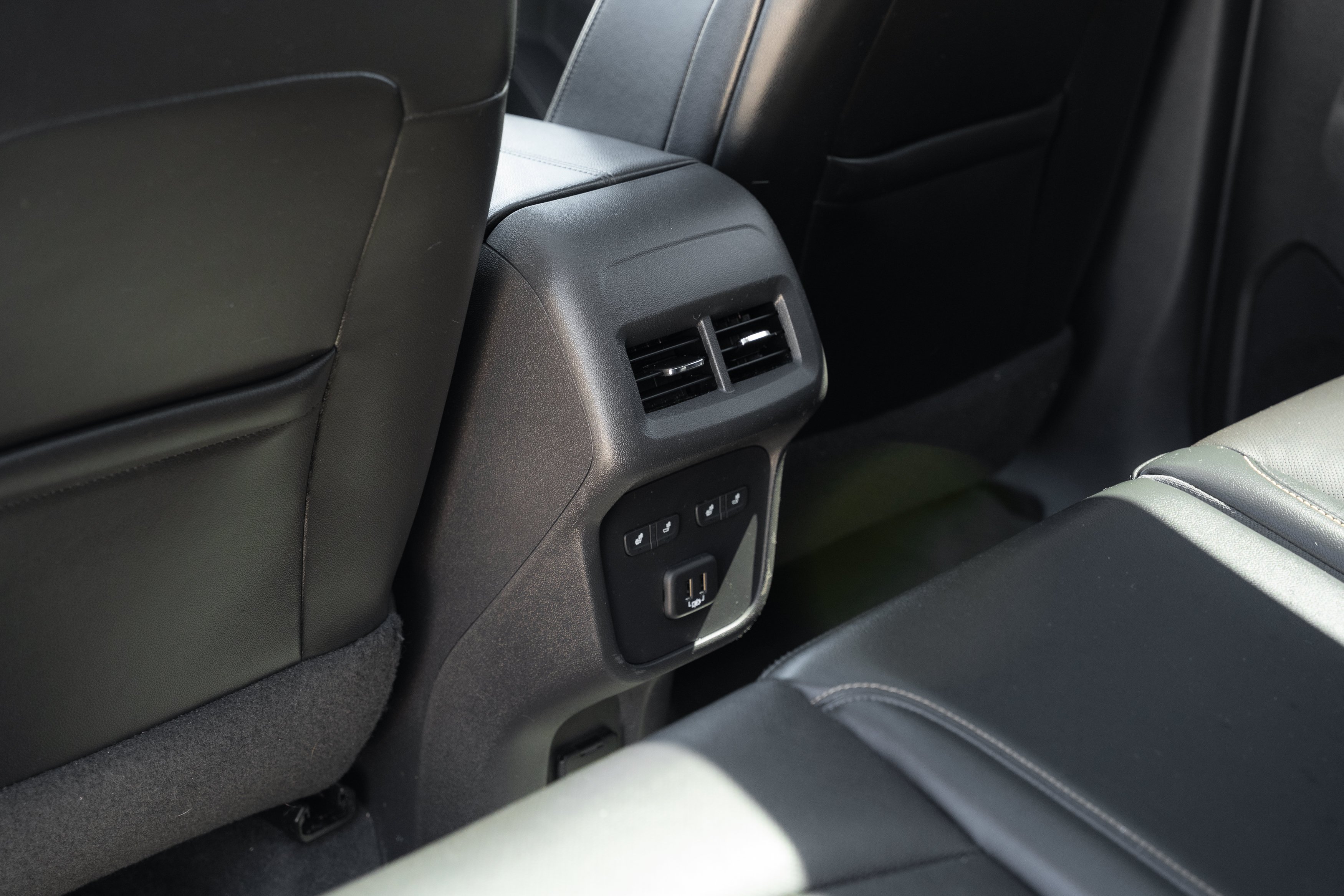 Used 2020 Summit White Chevrolet Premier image 24