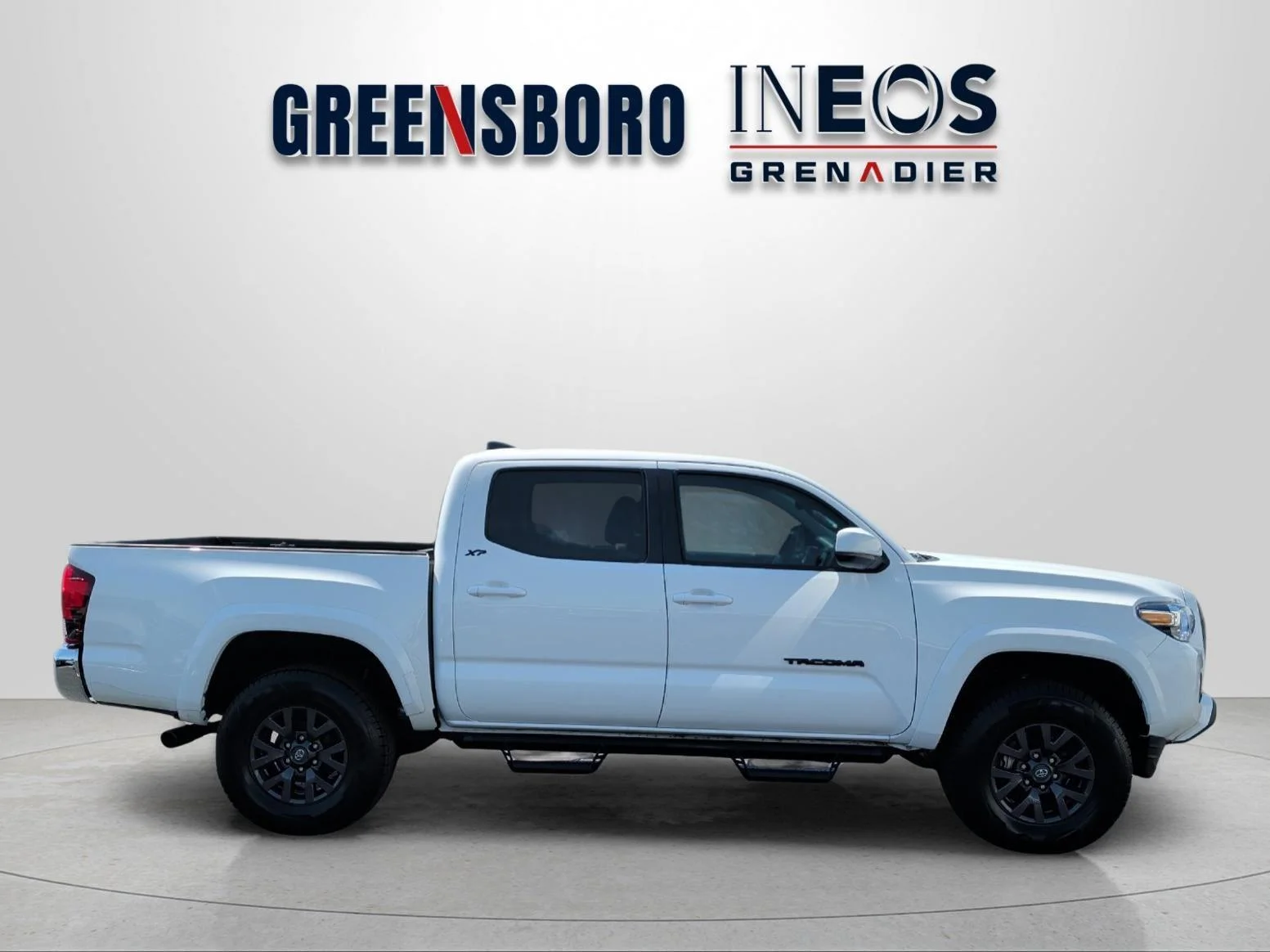 Used 2023 Ice Cap Toyota SR5 image 6